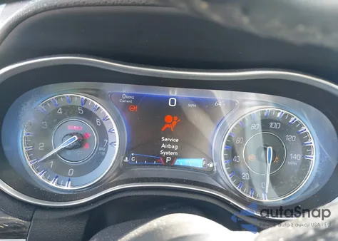 2017 Chrysler 300 Limited из США, поврежденный, VIN 2C3CCAAG5HH614382